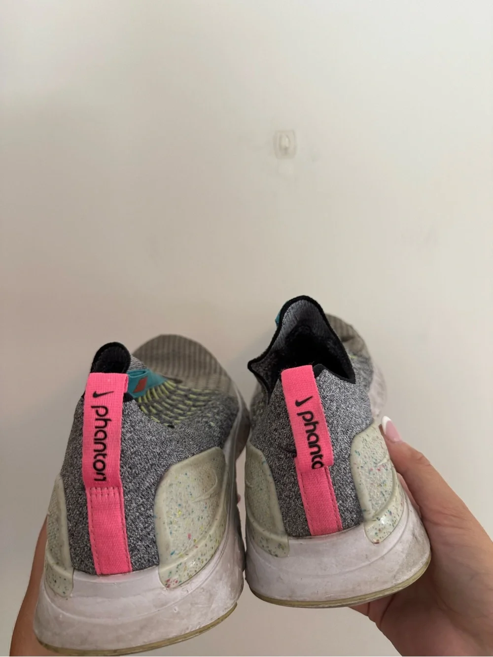 Nike slip sneakers